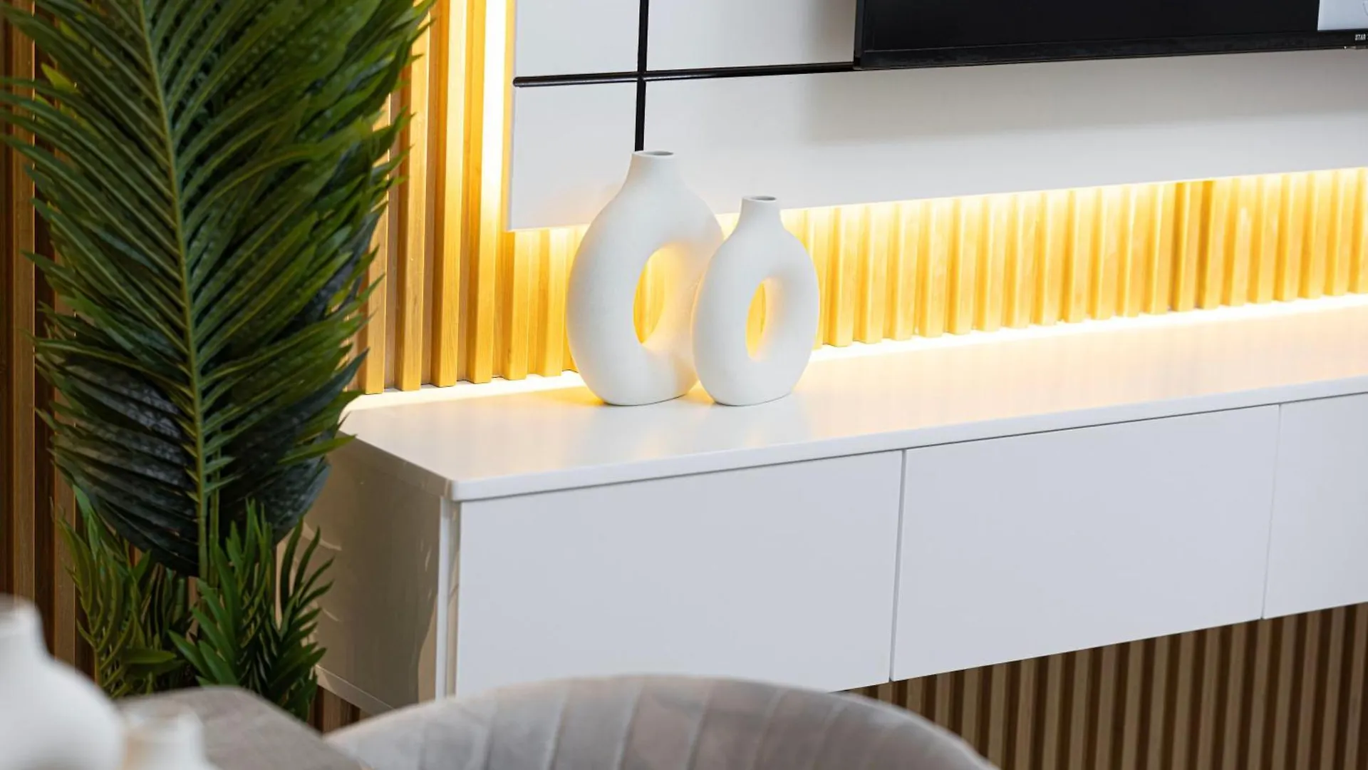 Grande Apartment 1 Bedroom With Amazing Pool, Gym And Location Дубай