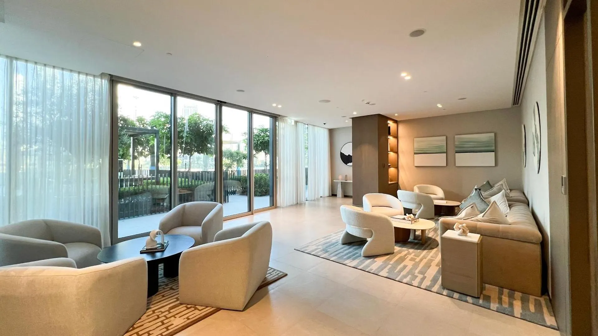 Grande Apartment 1 Bedroom With Amazing Pool, Gym And Location Dubai 0*,  United Arab Emirates